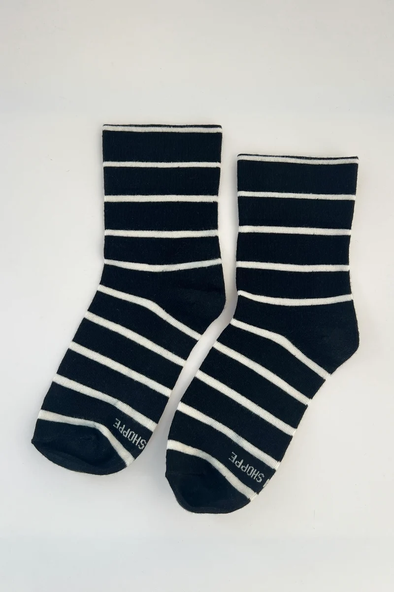 WALLY_BLACK_FLAT