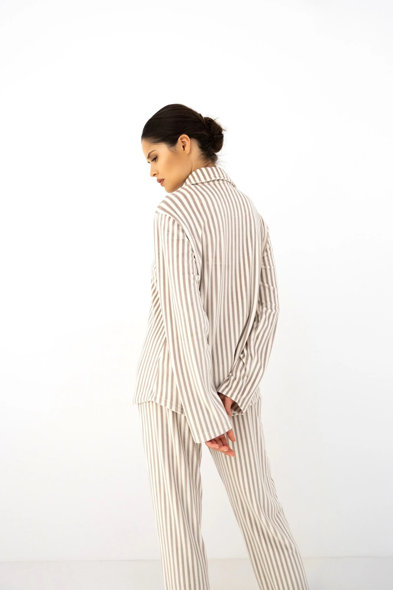avelin-pyjama-beige-stripe (1)