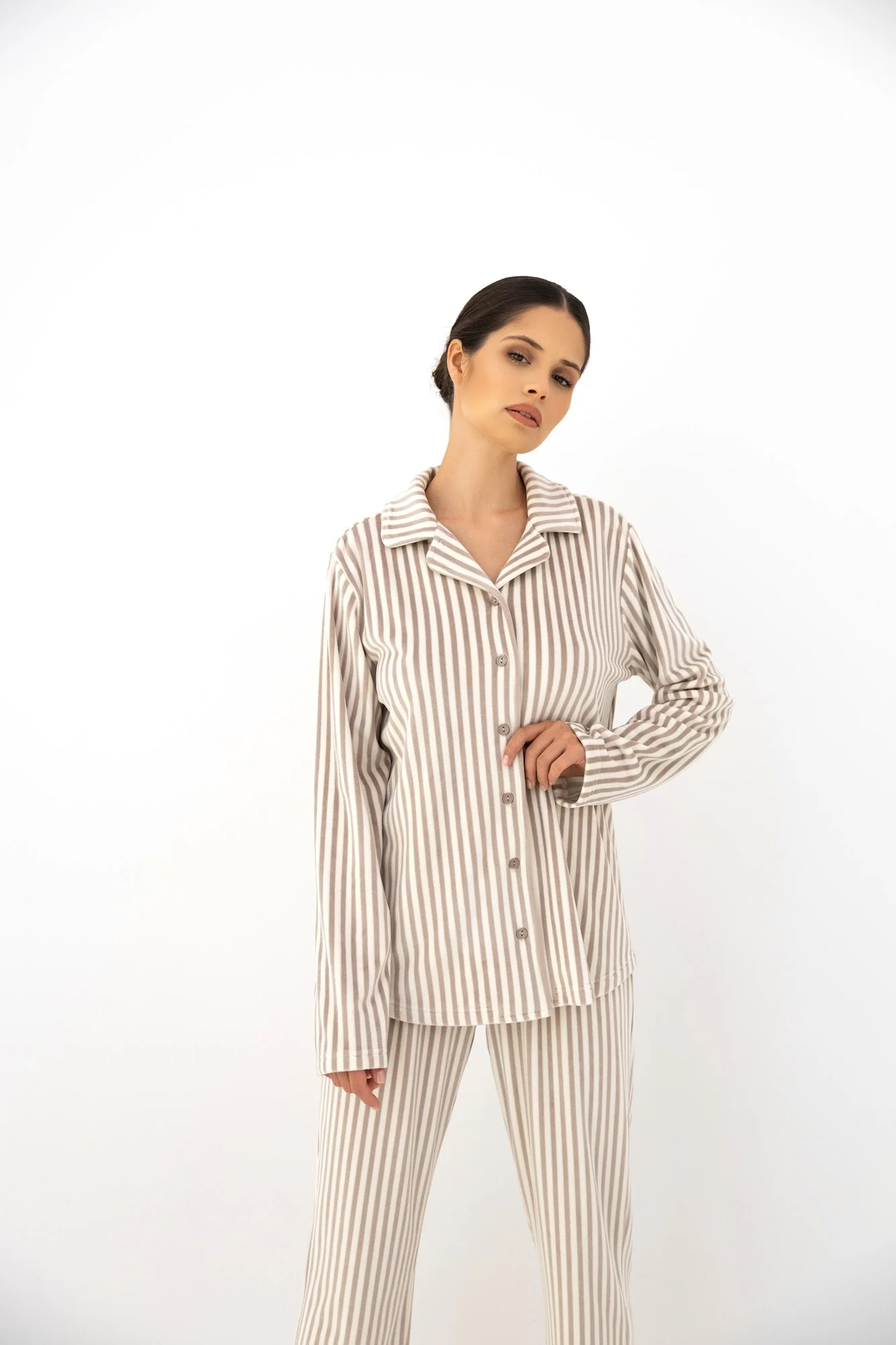 avelin-pyjama-beige-stripe (2)